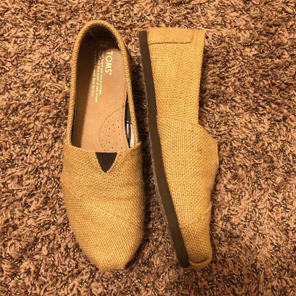 NEW TOM’S! Never been worn!